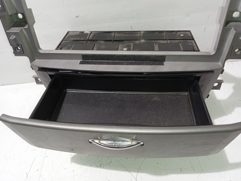 Recambio de cenicero para kia sorento i (jc) 2.5 crdi referencia OEM IAM 845703E00  