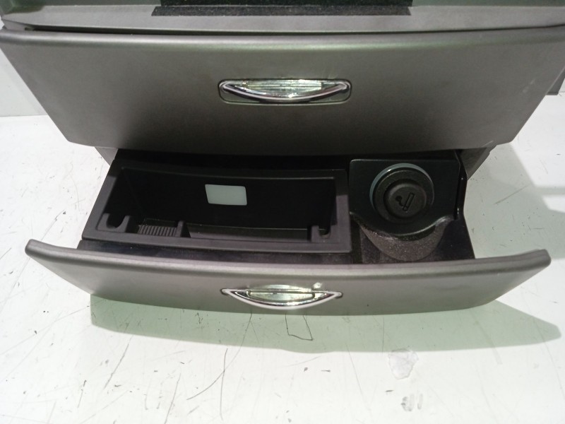 Recambio de cenicero para kia sorento i (jc) 2.5 crdi referencia OEM IAM 845703E00  