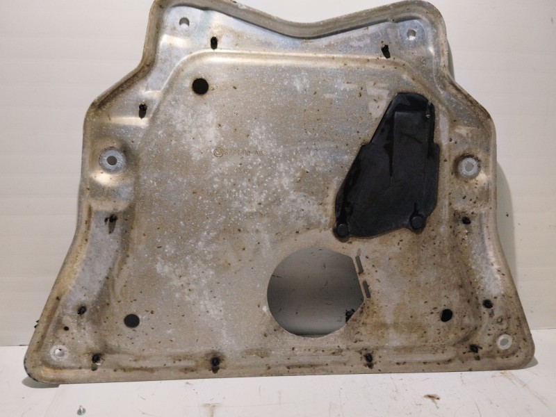 Recambio de cubrecarter para bmw x5 (e70) 3.0 d referencia OEM IAM 6773000 6773000-A03 6773000A03