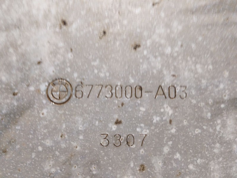 Recambio de cubrecarter para bmw x5 (e70) 3.0 d referencia OEM IAM 6773000 6773000-A03 6773000A03