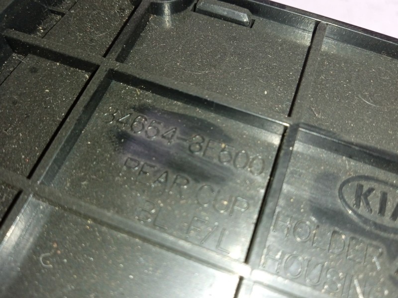 Recambio de posavasos para kia sorento i (jc) 2.5 crdi referencia OEM IAM 836503E000  