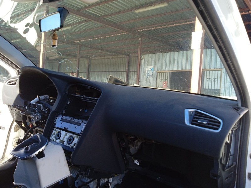 Recambio de salpicadero para citroën c4 ii (nc_) 1.6 hdi 90 referencia OEM IAM 16129052ZD  