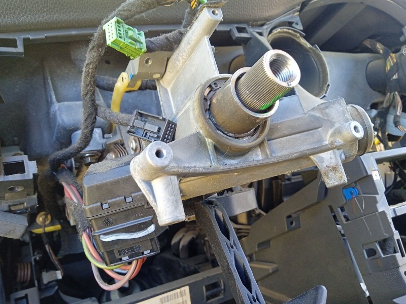 Recambio de columna direccion para mini mini (r50, r53) one d referencia OEM IAM 32306781941  