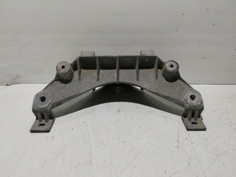 Recambio de soporte para bmw x5 (e70) 3.0 d referencia OEM IAM 5171713723804 51717137238 10060411