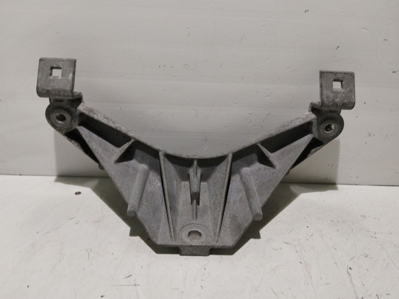 Recambio de soporte para bmw x5 (e70) 3.0 d referencia OEM IAM 5171713723804 51717137238 10060411