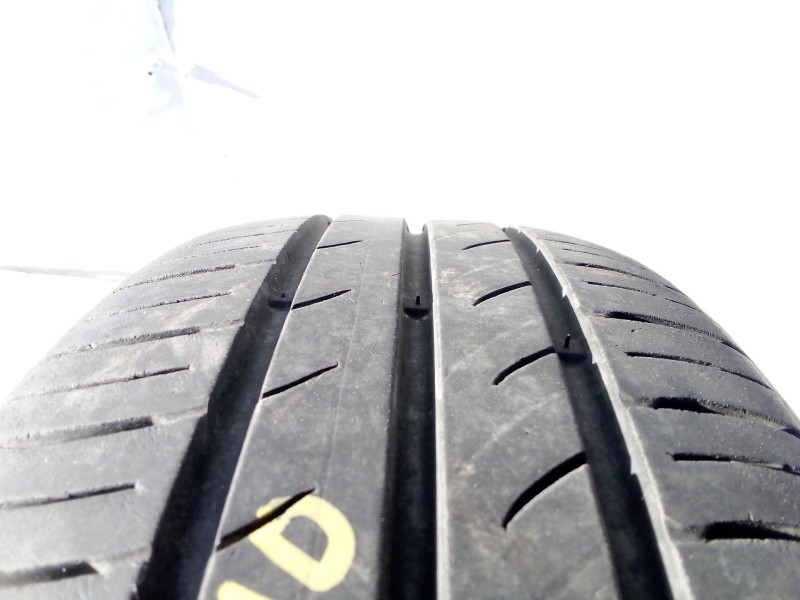 Recambio de neumatico para seat ibiza iii (6l1) 1.9 sdi referencia OEM IAM 185/60R1482H   Recambio de neumatico para seat ibiza iii (6l1) 1.9 sdi referencia OEM IAM 185/60R1482H