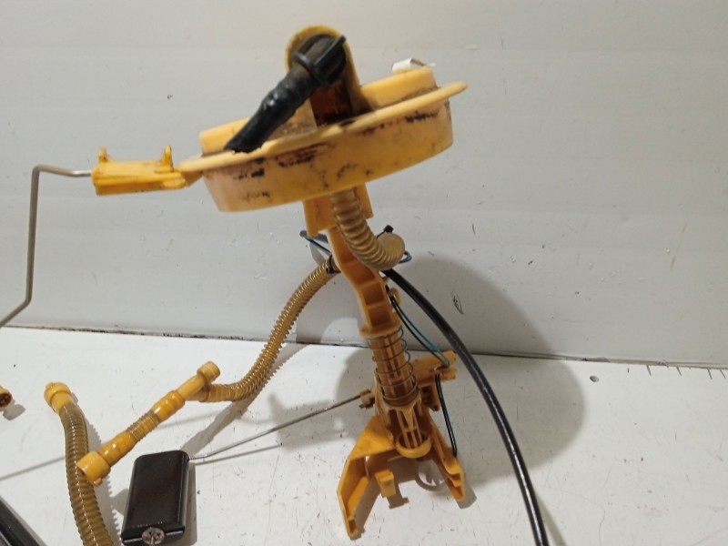 Recambio de aforador para mini mini (r50, r53) one d referencia OEM IAM 16116765188  