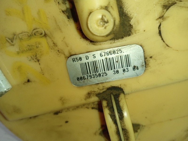 Recambio de aforador para mini mini (r50, r53) one d referencia OEM IAM 16116765188  