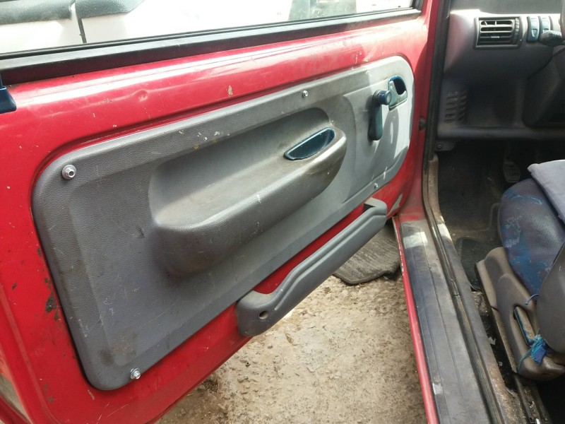 renault twingo (co6) 1.2   |   0.93 - ... | 1993 | 54 cv / 40 kw del año 1993