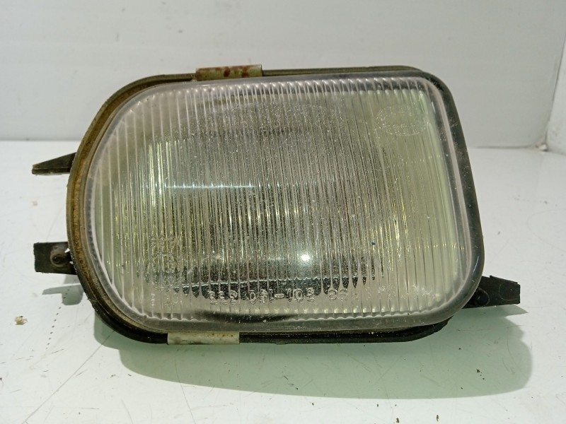Recambio de faro antiniebla izquierdo para mercedes-benz clase c (w203) berlina referencia OEM IAM A2158200556  