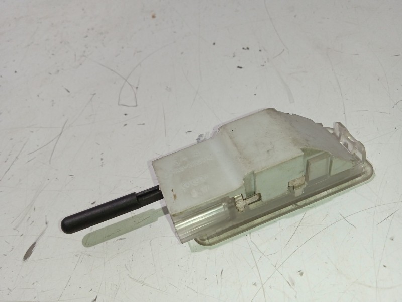 Recambio de piloto matricula para citroën c4 ii (nc_) 1.6 hdi 90 referencia OEM IAM 6340G3  