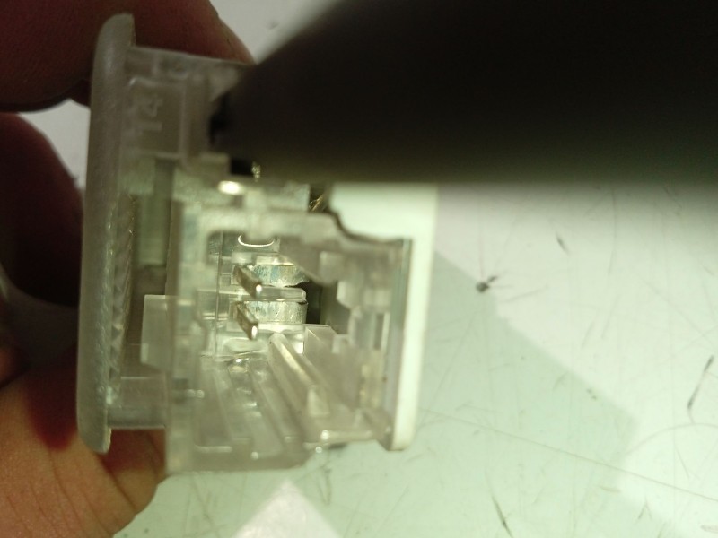 Recambio de piloto matricula para citroën c4 ii (nc_) 1.6 hdi 90 referencia OEM IAM 6340G3  