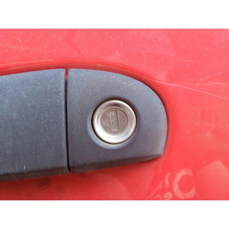 Recambio de bombin puerta delantera izquierda para hyundai i10 i (pa) 1.1 referencia OEM IAM 819700XA00  