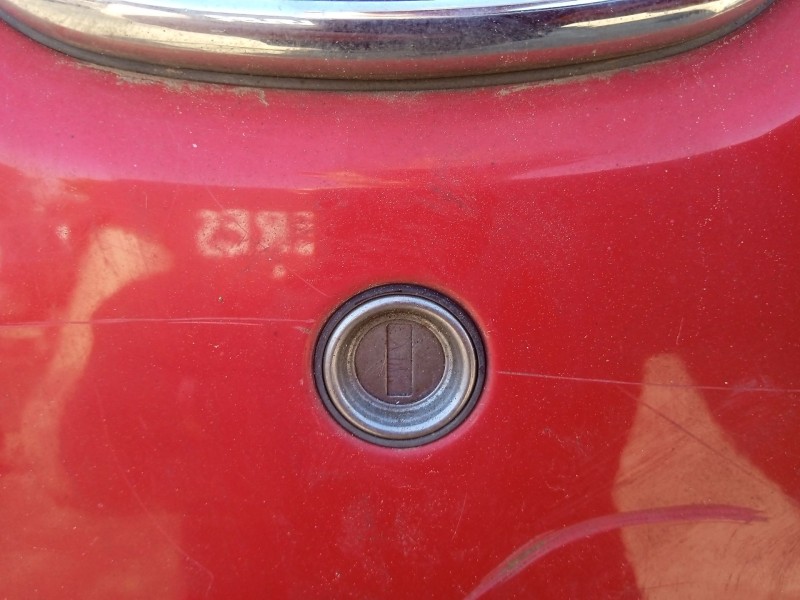 Recambio de bombin porton trasero para hyundai i10 i (pa) 1.1 referencia OEM IAM 812500XA00  