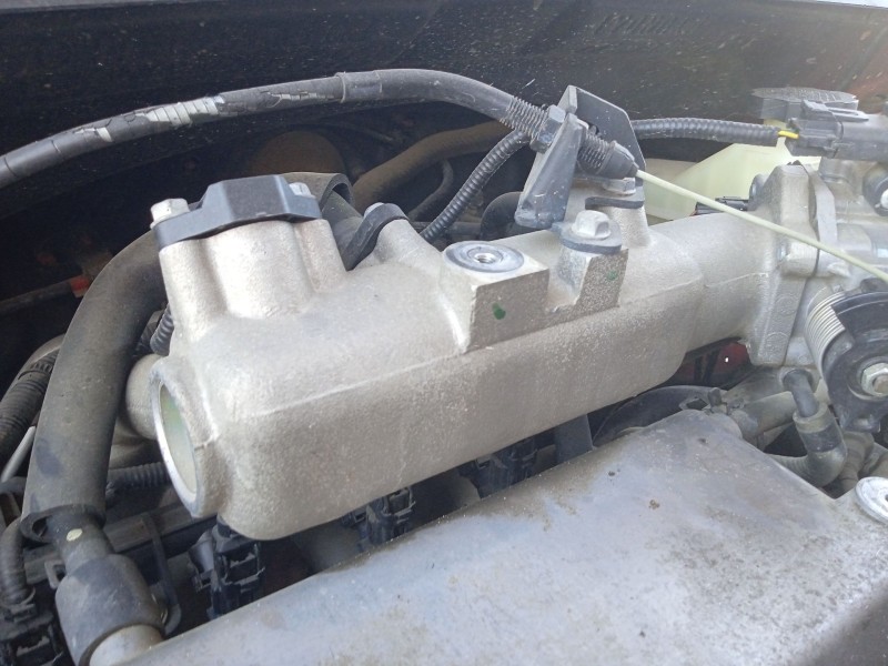 Recambio de colector admision para hyundai i10 i (pa) 1.1 referencia OEM IAM 2831002110  