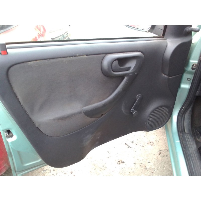 opel corsa c del año 2002