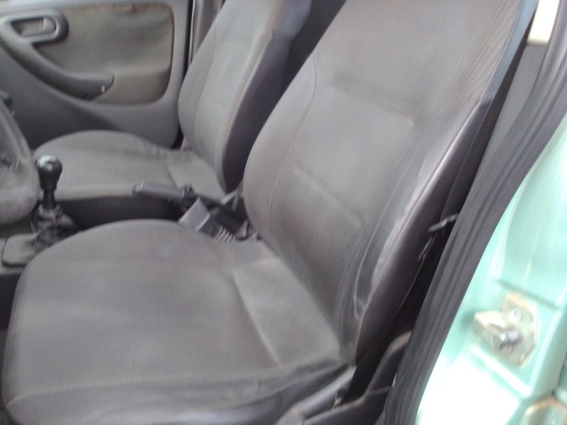 opel corsa c del año 2002