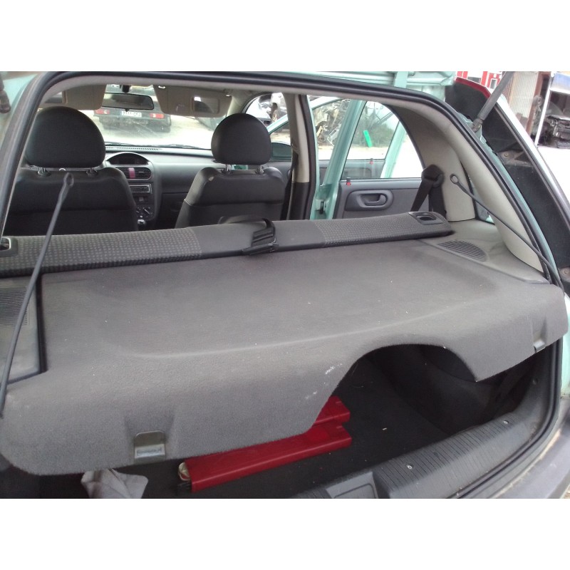 opel corsa c del año 2002