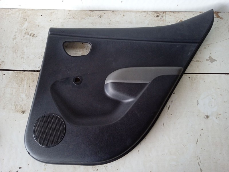 Recambio de guarnecido puerta trasera derecha para hyundai i10 i (pa) 1.1 referencia OEM IAM 833020X000KZ  