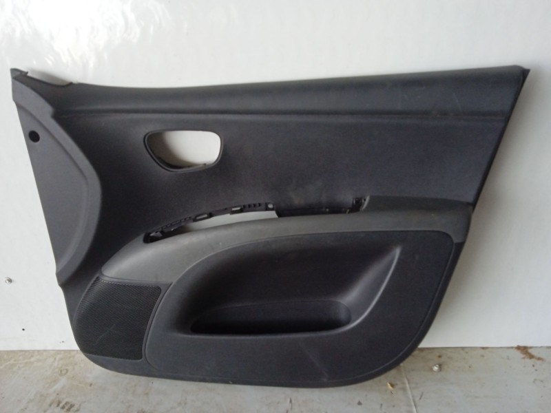 Recambio de guarnecido puerta delantera derecha para hyundai i10 i (pa) 1.1 referencia OEM IAM 823800X010  
