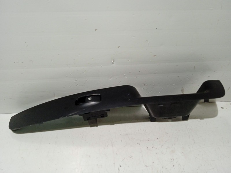 Recambio de mando elevalunas delantero derecho para hyundai i10 i (pa) 1.1 referencia OEM IAM 827400X030  