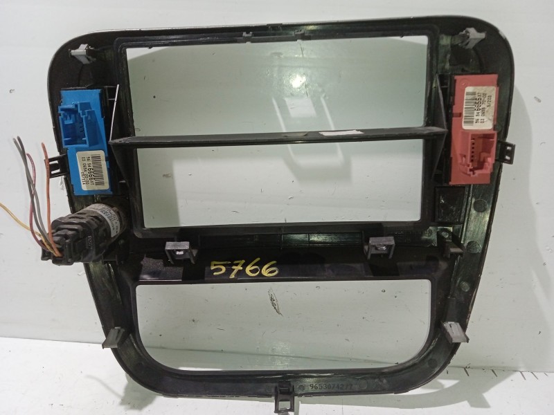 Recambio de moldura para citroën c3 i (fc_, fn_) 1.4 hdi referencia OEM IAM 9653074277  