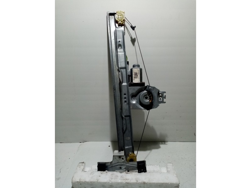 Recambio de elevalunas delantero izquierdo para peugeot 207 referencia OEM IAM 9221FT  