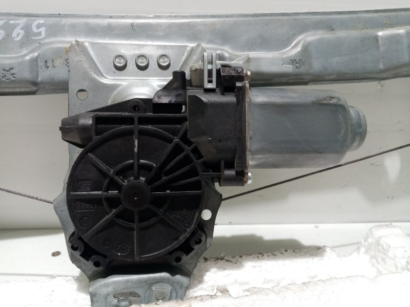 Recambio de motor elevalunas delantero derecho para peugeot 207 referencia OEM IAM 400912E  