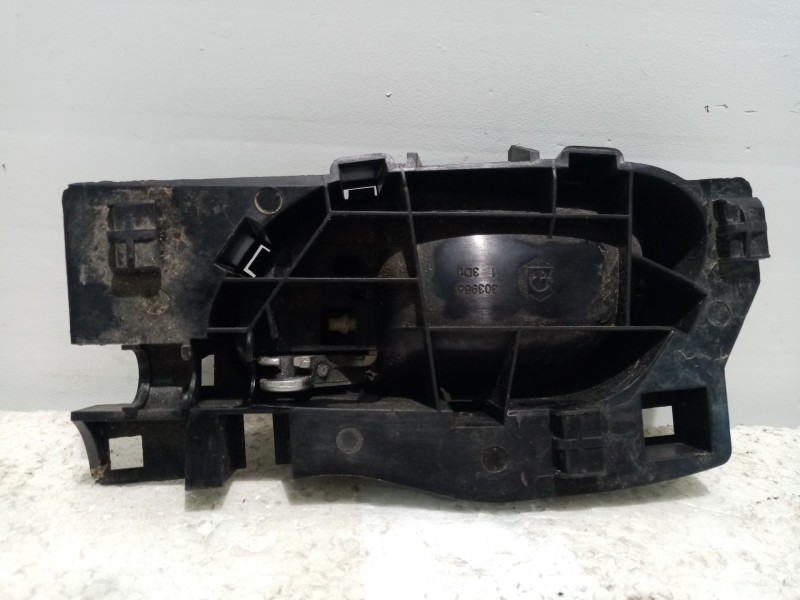 Recambio de maneta interior delantera derecha para peugeot 207 referencia OEM IAM 9144A4  
