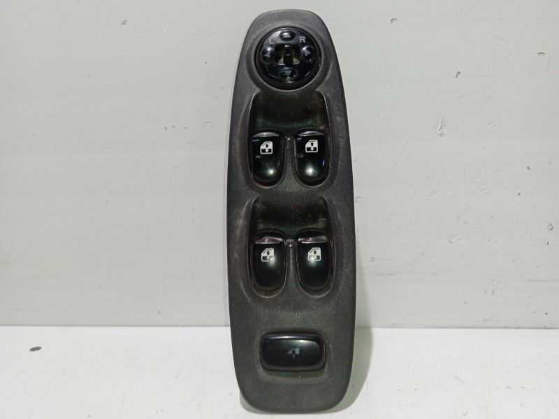 Recambio de mando elevalunas delantero izquierdo para hyundai accent ii (lc) 1.3 referencia OEM IAM 620W10270  