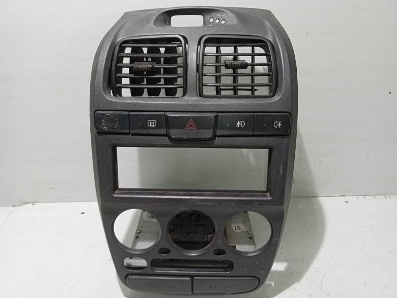 Recambio de moldura para hyundai accent ii (lc) 1.3 referencia OEM IAM 8474125300  