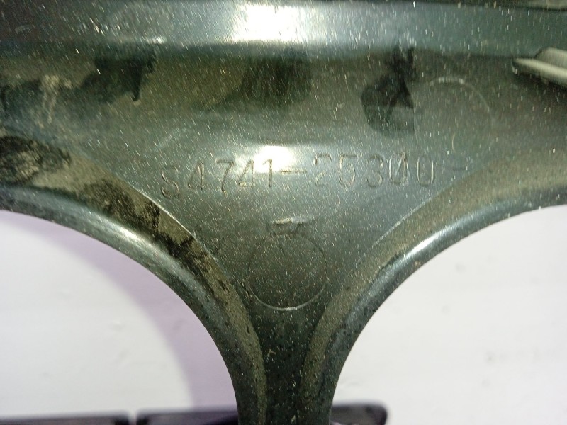 Recambio de moldura para hyundai accent ii (lc) 1.3 referencia OEM IAM 8474125300  