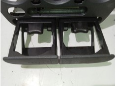 Recambio de moldura para hyundai accent ii (lc) 1.5 crdi referencia OEM IAM 8474125300   2