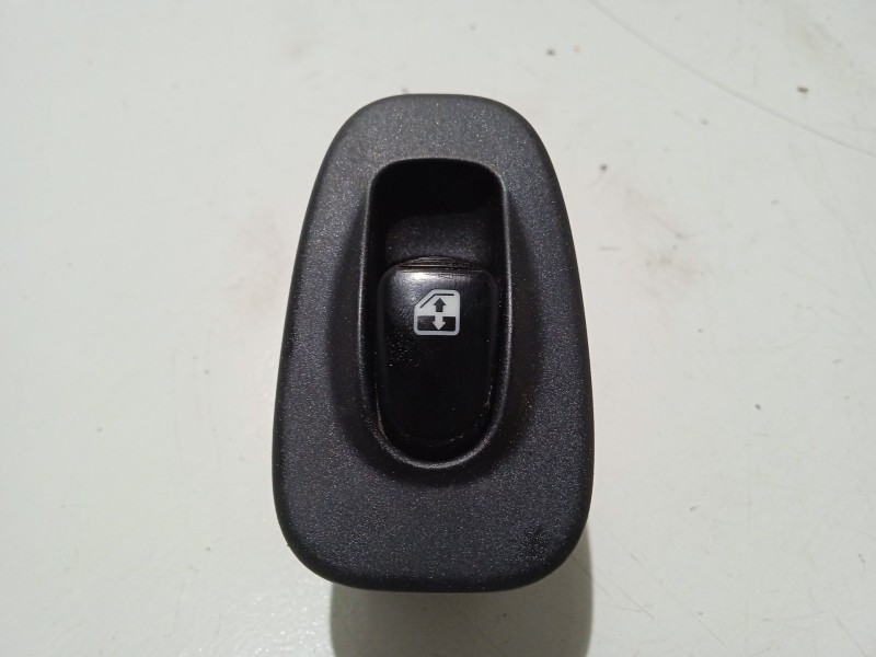 Recambio de mando elevalunas trasero izquierdo para hyundai accent ii (lc) 1.5 crdi referencia OEM IAM 621W04620  