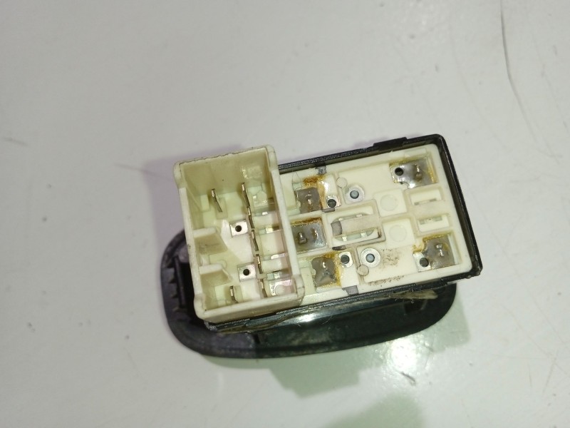 Recambio de mando elevalunas trasero izquierdo para hyundai accent ii (lc) 1.5 crdi referencia OEM IAM 621W04620  