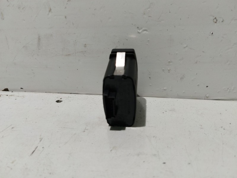 Recambio de warning para bmw x5 (e70) 3.0 d referencia OEM IAM 61316919506 6131691950604 