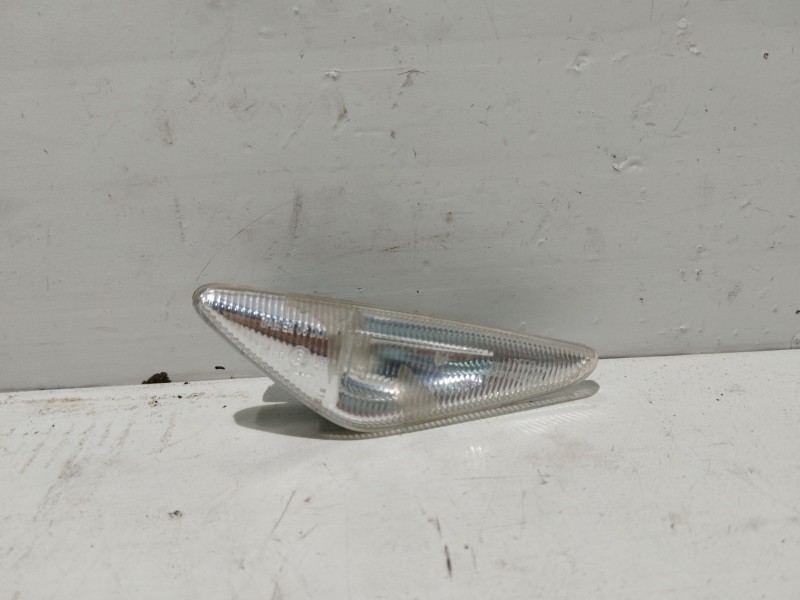 Recambio de piloto lateral izquierdo para bmw x5 (e70) 3.0 d referencia OEM IAM 63137171007 7171007 