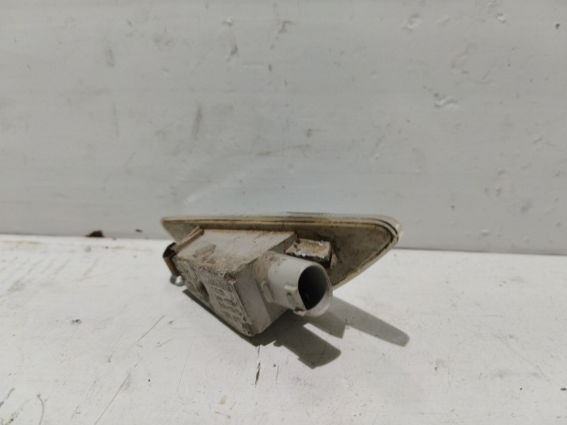 Recambio de piloto lateral izquierdo para bmw x5 (e70) 3.0 d referencia OEM IAM 63137171007 7171007 