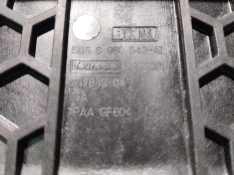 Recambio de apoyabrazos central para bmw x5 (e70) 3.0 d referencia OEM IAM 51166969544  