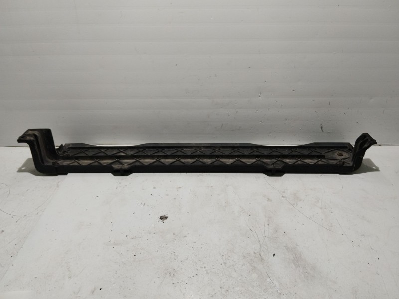 Recambio de moldura para bmw x5 (e70) 3.0 d referencia OEM IAM 17118574000 17118574000 7533539