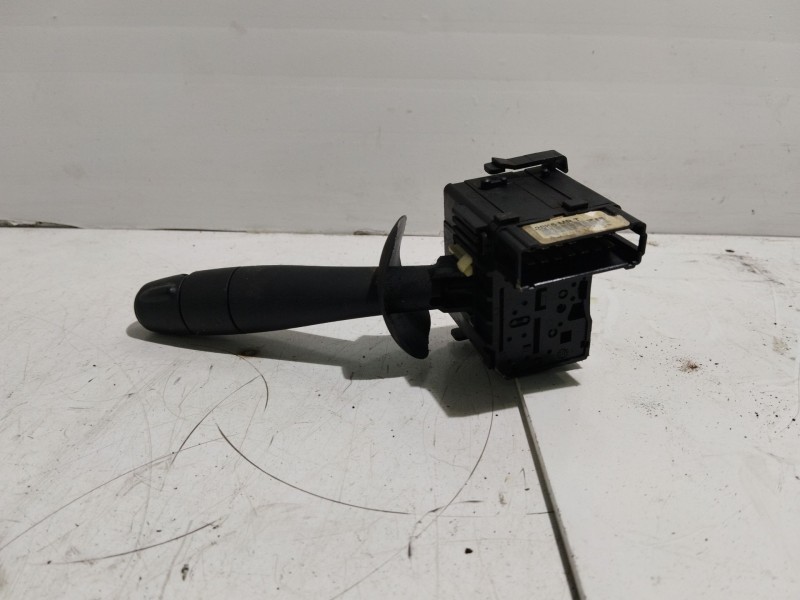 Recambio de mando limpia para nissan primastar autobús (x83) dci 100 referencia OEM IAM 91167048C  