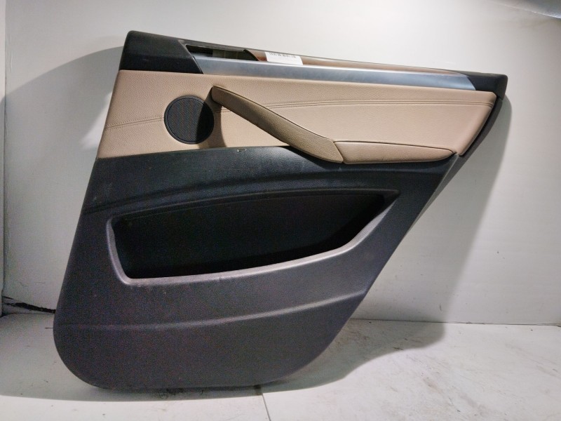 Recambio de guarnecido puerta trasera derecha para bmw x5 (e70) 3.0 d referencia OEM IAM 51429133592  