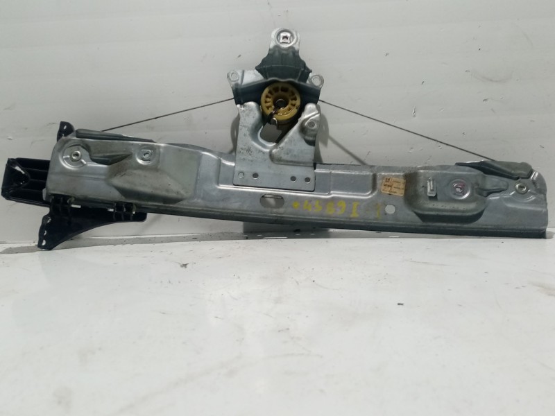 Recambio de elevalunas trasero izquierdo para opel insignia berlina 2.0 cdti cat referencia OEM IAM 13302441  