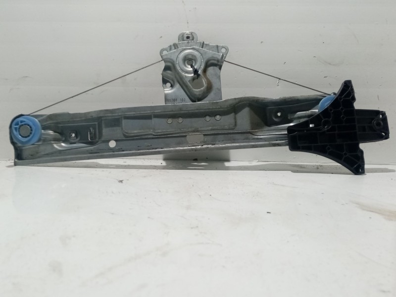 Recambio de elevalunas trasero izquierdo para opel insignia berlina 2.0 cdti cat referencia OEM IAM 13302441  