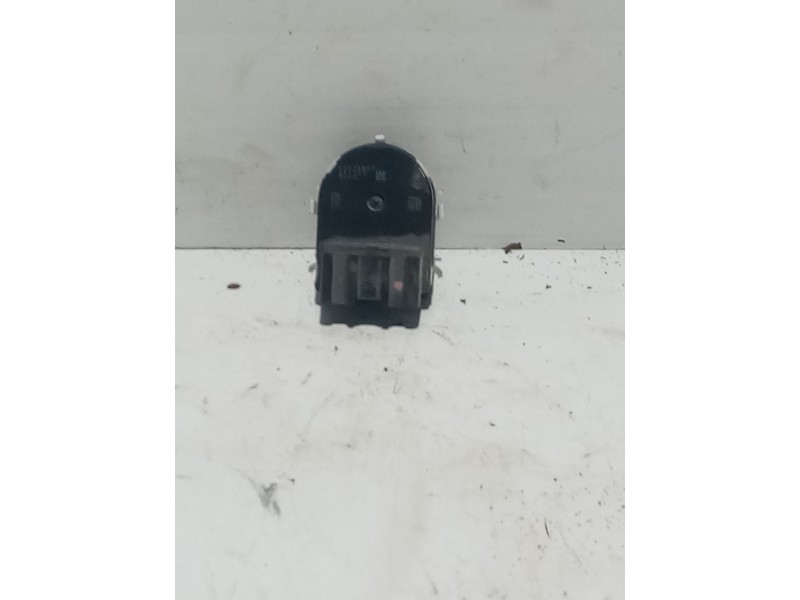 Recambio de mando retrovisor para opel insignia berlina 2.0 cdti cat referencia OEM IAM 13271827  