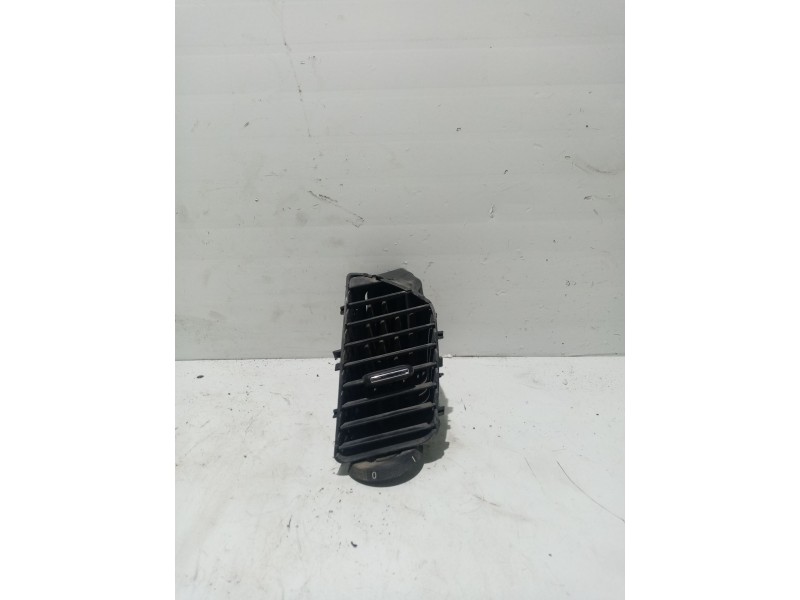 Recambio de rejilla aireadora para opel insignia berlina 2.0 cdti cat referencia OEM IAM 13282237  