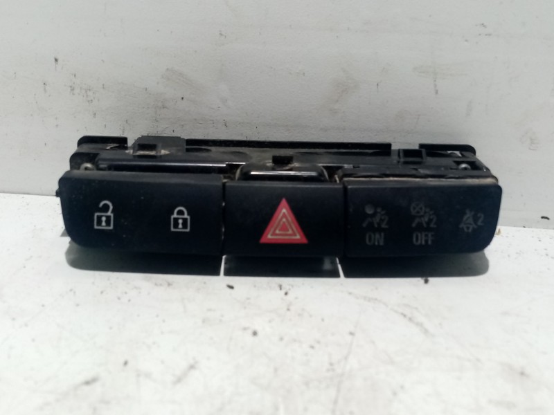 Recambio de warning para opel insignia berlina 2.0 cdti cat referencia OEM IAM 13324594  