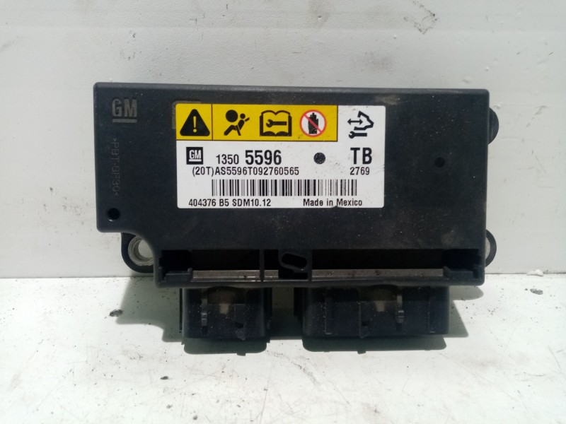 Recambio de centralita airbag para opel insignia berlina 2.0 cdti cat referencia OEM IAM 13505596  