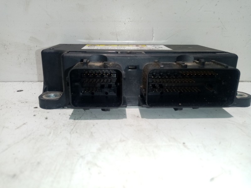 Recambio de centralita airbag para opel insignia berlina 2.0 cdti cat referencia OEM IAM 13505596  