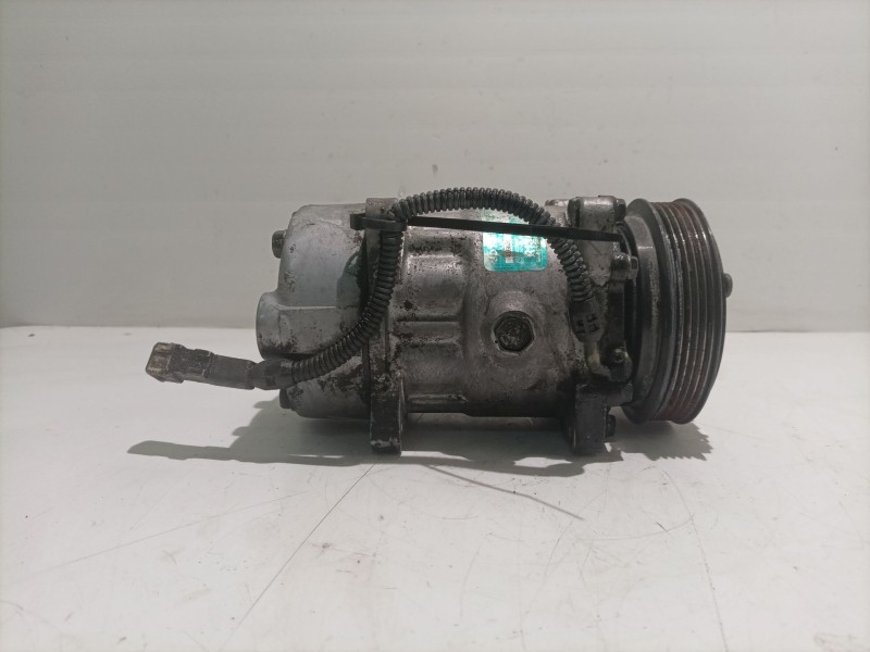 Recambio de compresor aire acondicionado para peugeot 205 205 gti 1.9 referencia OEM IAM SD7H157870  